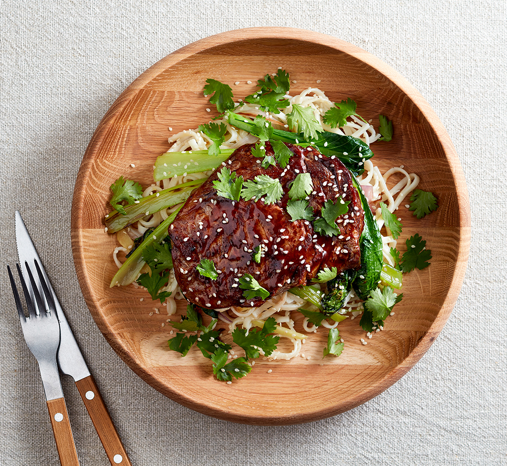 Rib-eye of Welsh Beef with noodles and kecap manis_gallery
